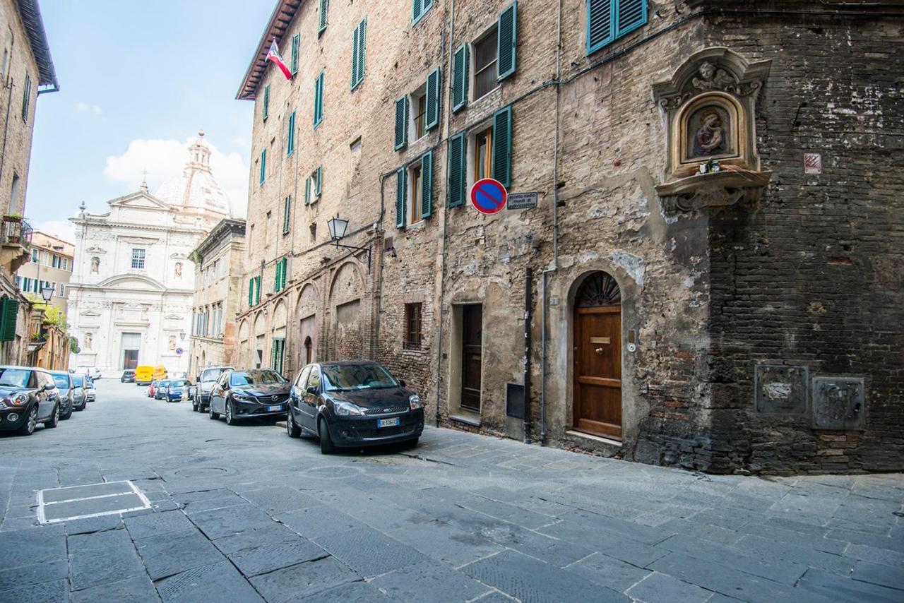 Ladyhouse Appartamento Tipico Con 4 Posti Letto Siena Eksteriør bilde