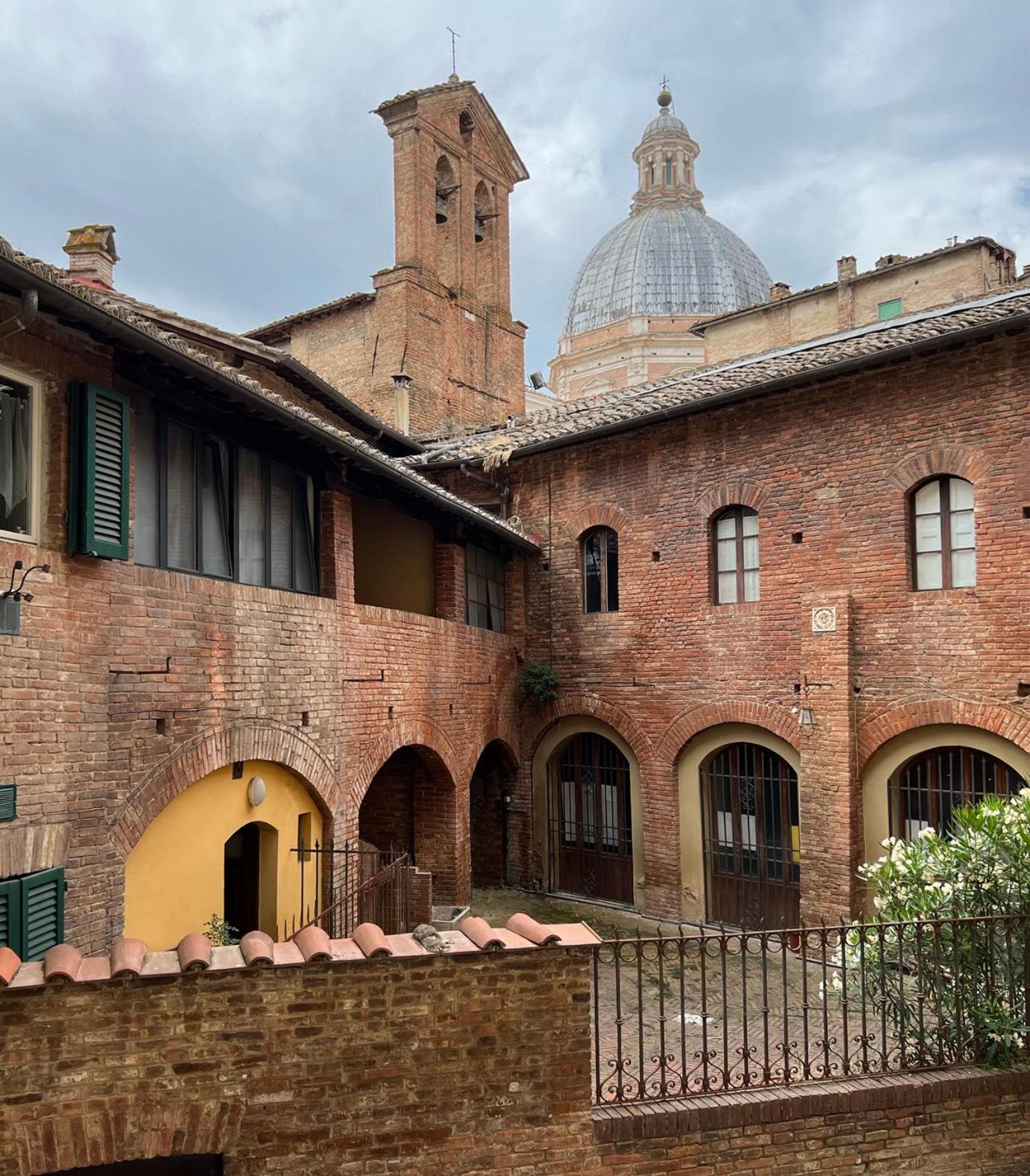 Ladyhouse Appartamento Tipico Con 4 Posti Letto Siena Eksteriør bilde