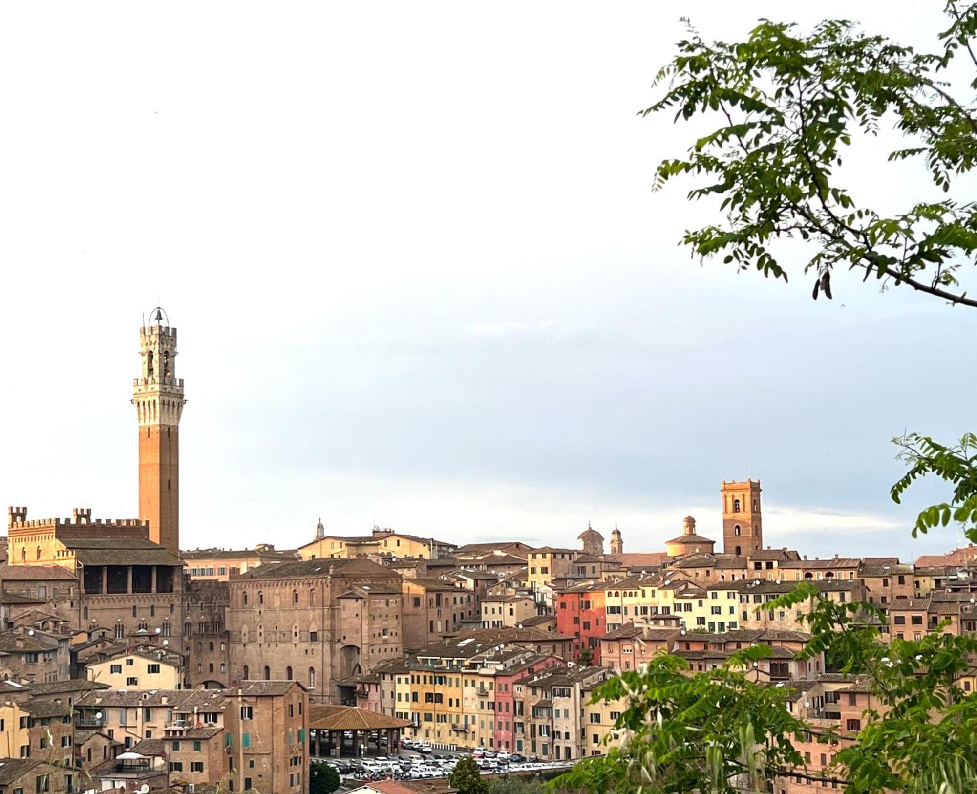 Ladyhouse Appartamento Tipico Con 4 Posti Letto Siena Eksteriør bilde